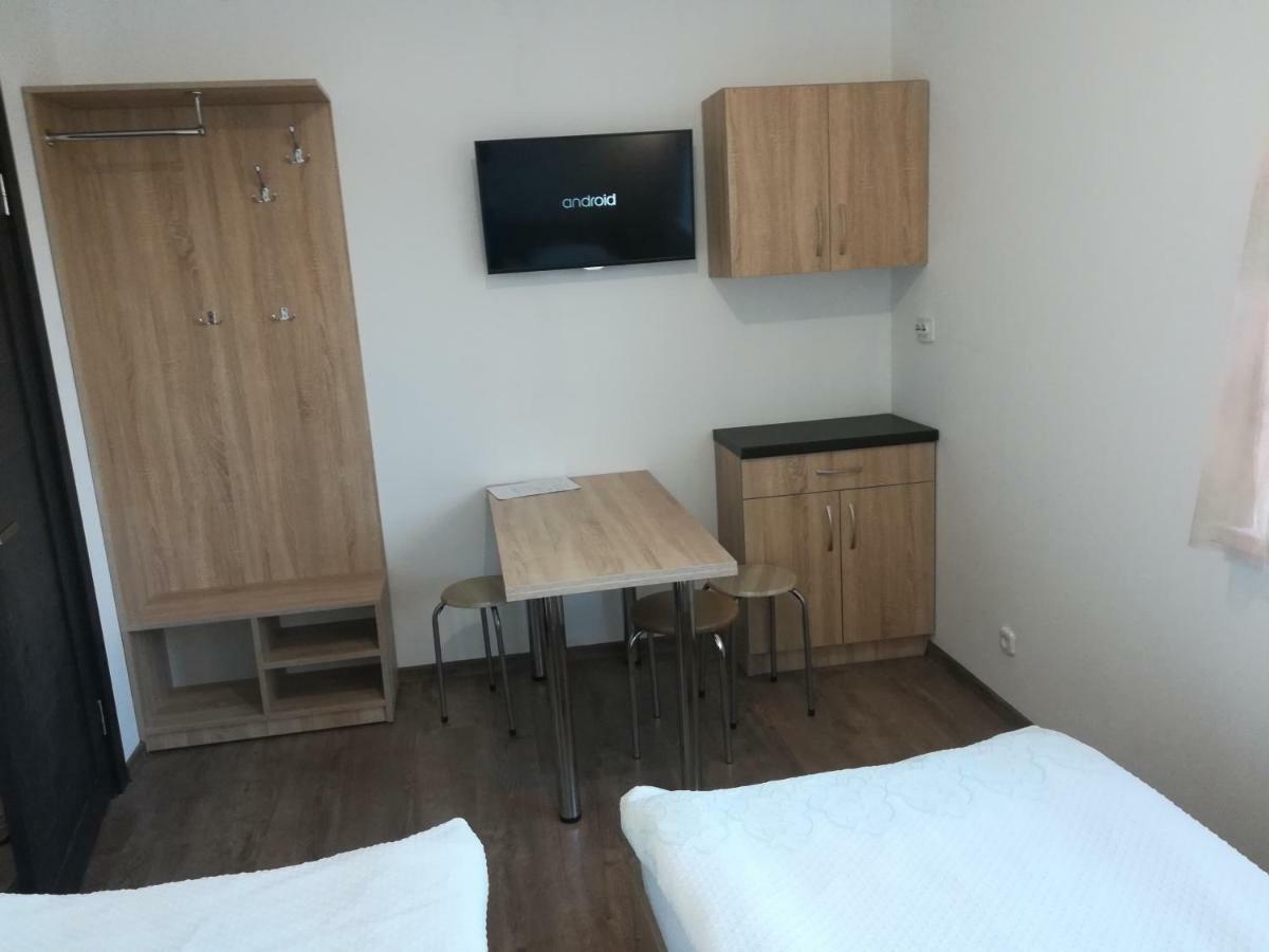 ברסט Guest House Аirport מראה חיצוני תמונה