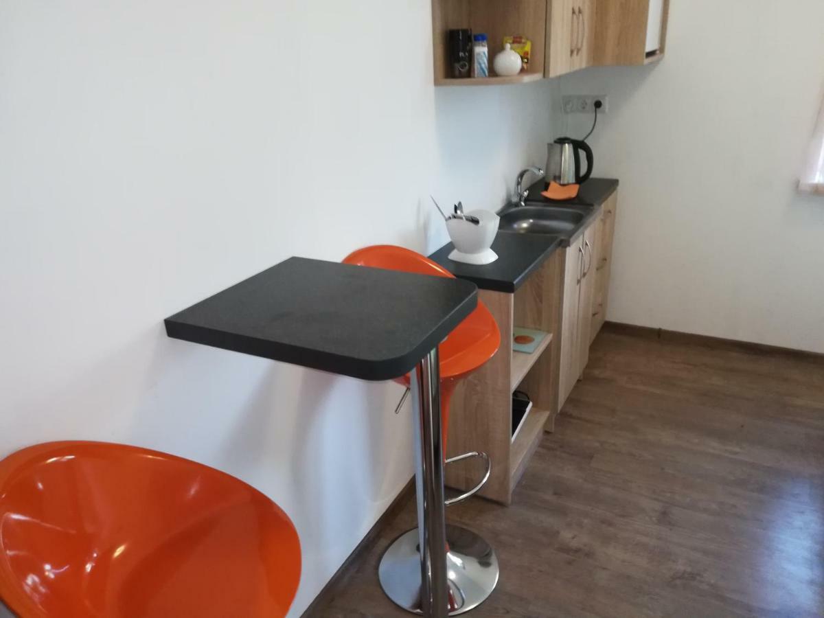 ברסט Guest House Аirport מראה חיצוני תמונה
